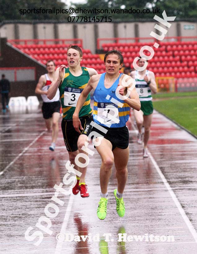 Alex Tovey (WSEH) holds off Greg Williams (Glasgow City) to win the 800 metres and also won the 1500 metres, British National League, Division 1, Gateshead. Photo: David T. Hewitson/Sports for All Pics